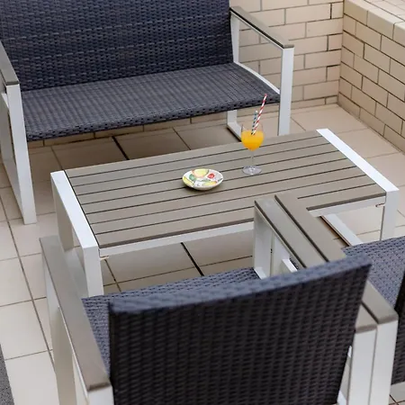 Retreat With Balcony Διαμέρισμα