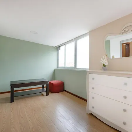 Apartament Retreat With Balcony *