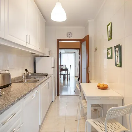 Apartament Retreat With Balcony *