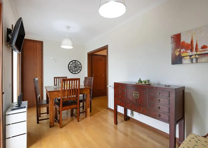 Retreat With Balcony