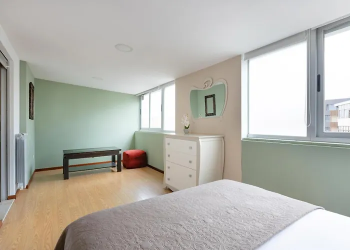 Retreat With Balcony *